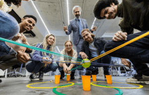 équipe en teambuilding à rennes cohésion